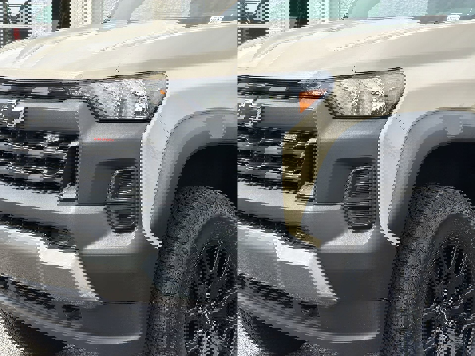 2024 Chevrolet Colorado 4WD Trail Boss photo 4