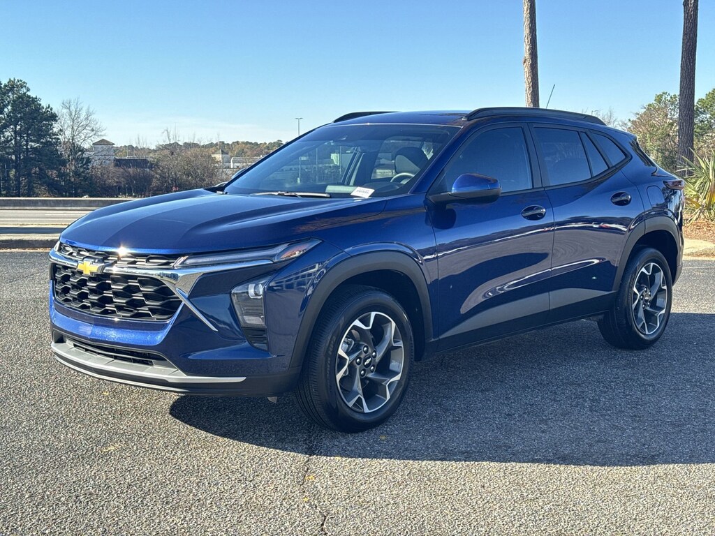 Used 2024 Chevrolet Trax LT SUV