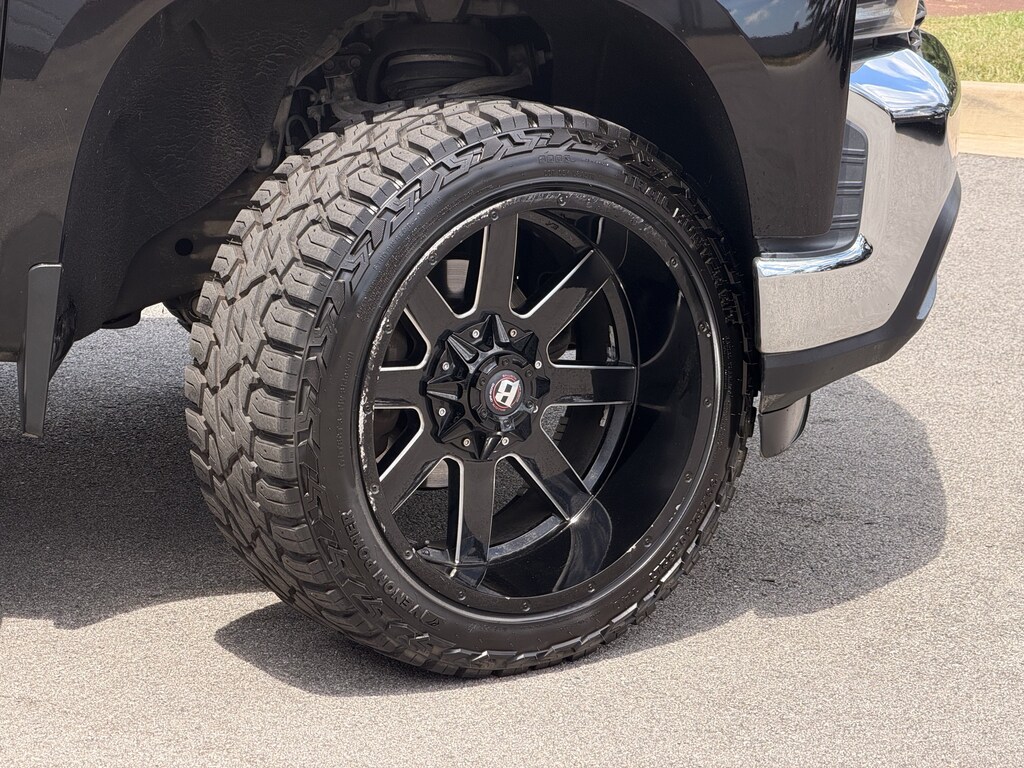 Used 2020 Chevrolet Silverado 1500 LT Pickup