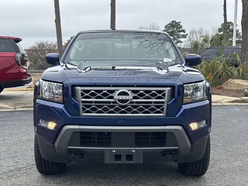 Used 2022 Nissan Frontier SV Pickup