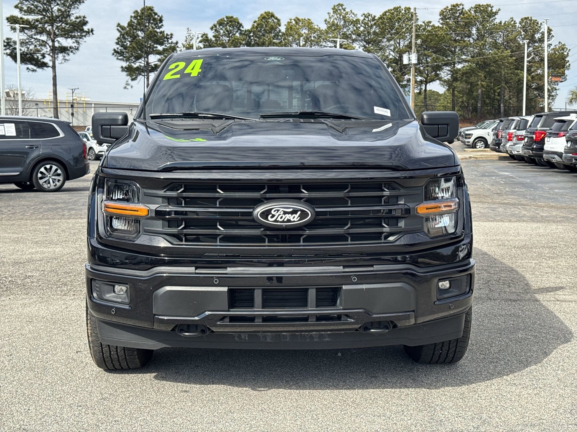 2024 Ford F-150 XLT photo 2