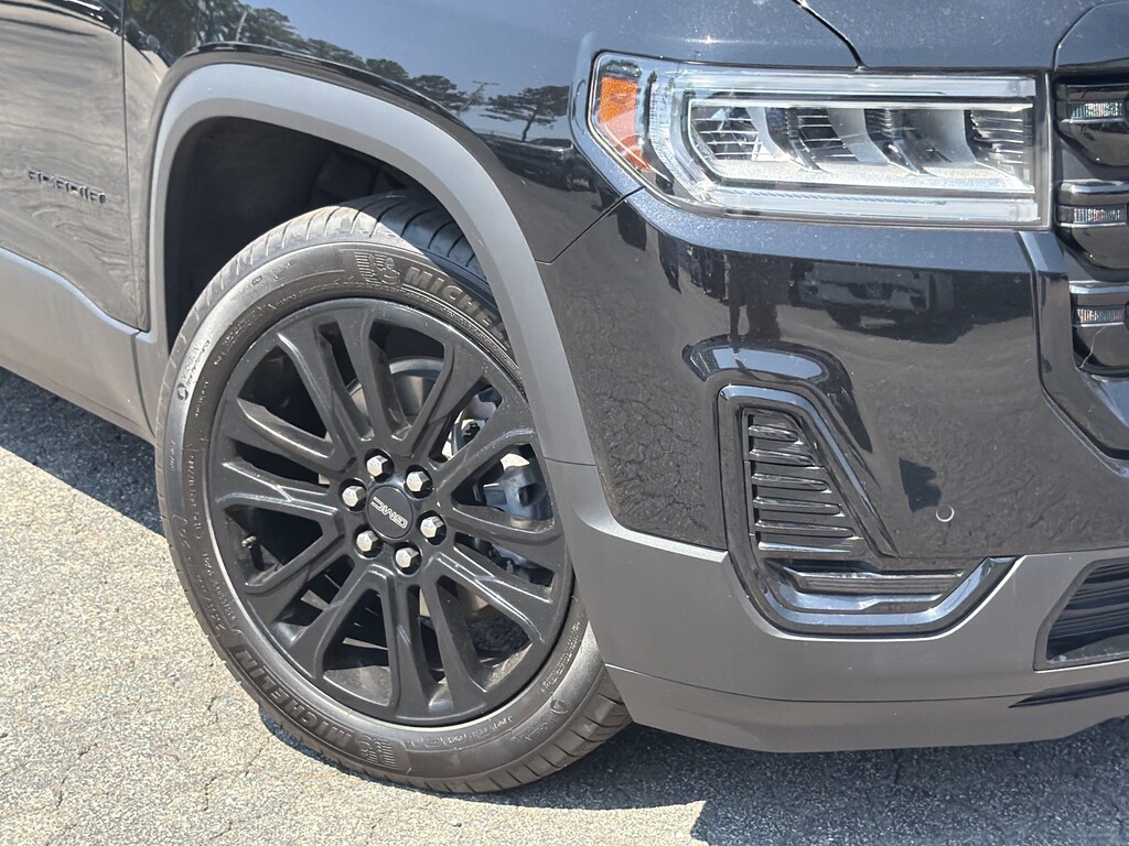 Used 2023 GMC Acadia SLE SUV