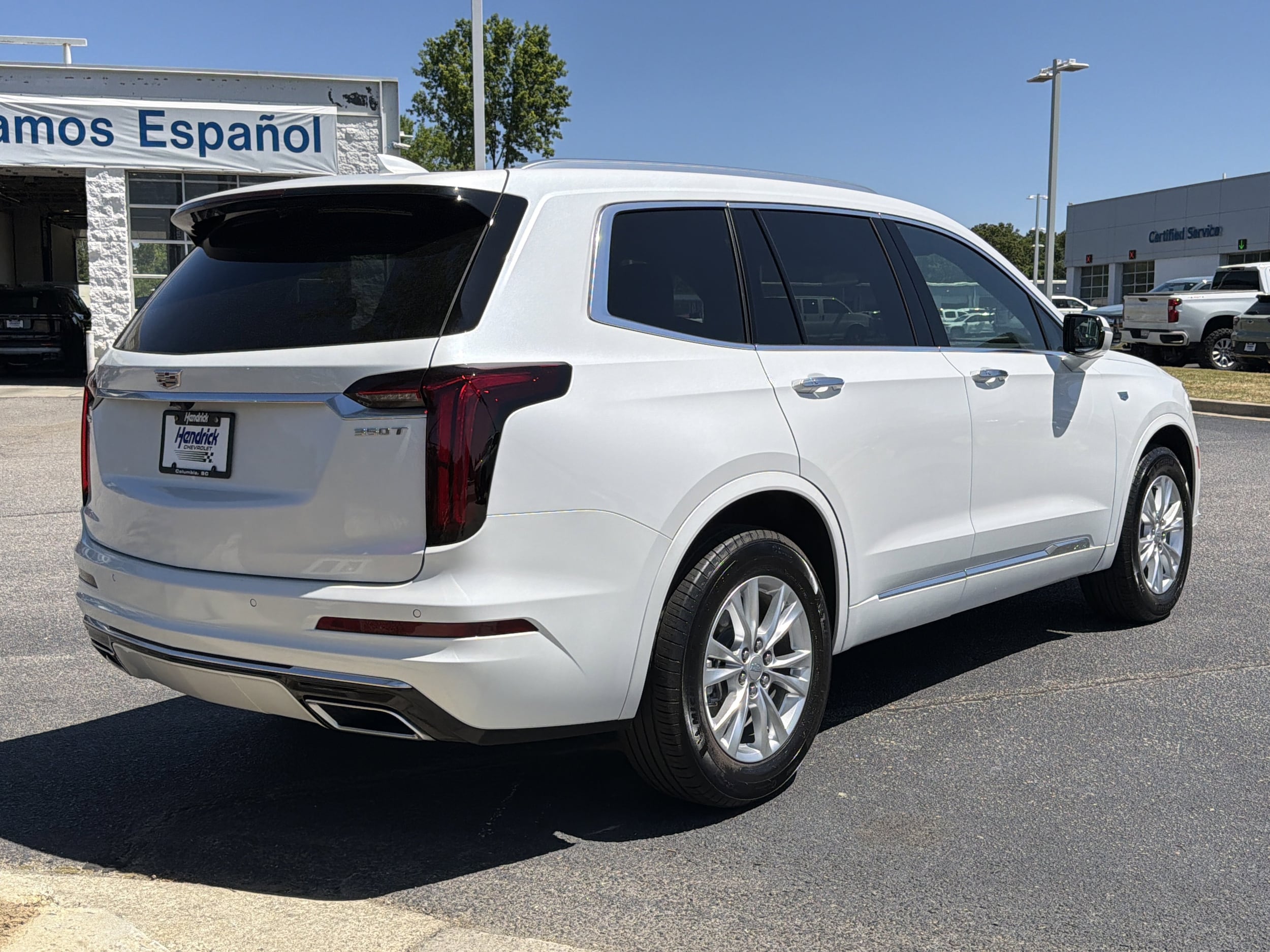 2025 CADILLAC XT6 FWD Luxury photo 4