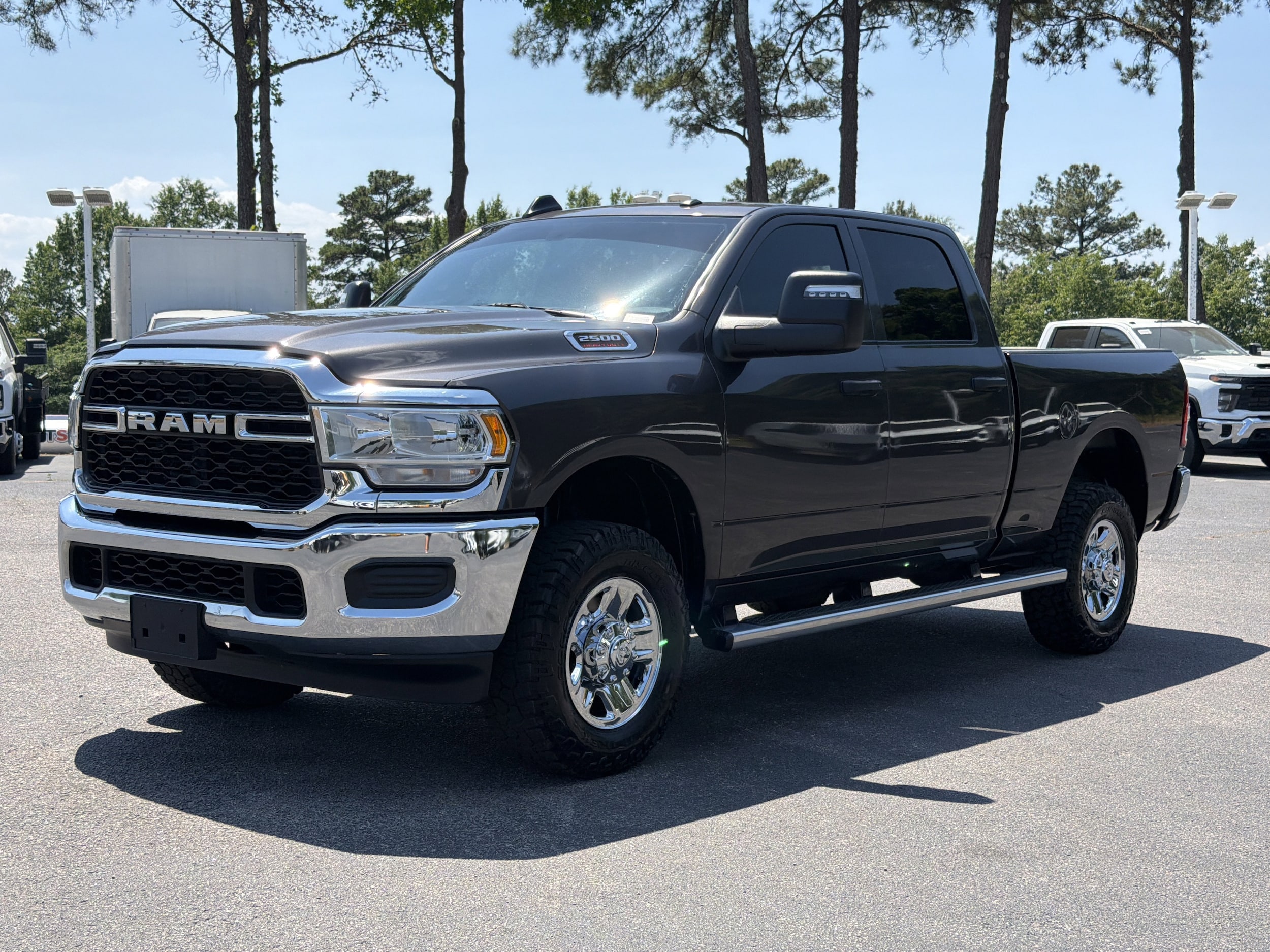 2024 Ram 2500 Tradesman photo 5