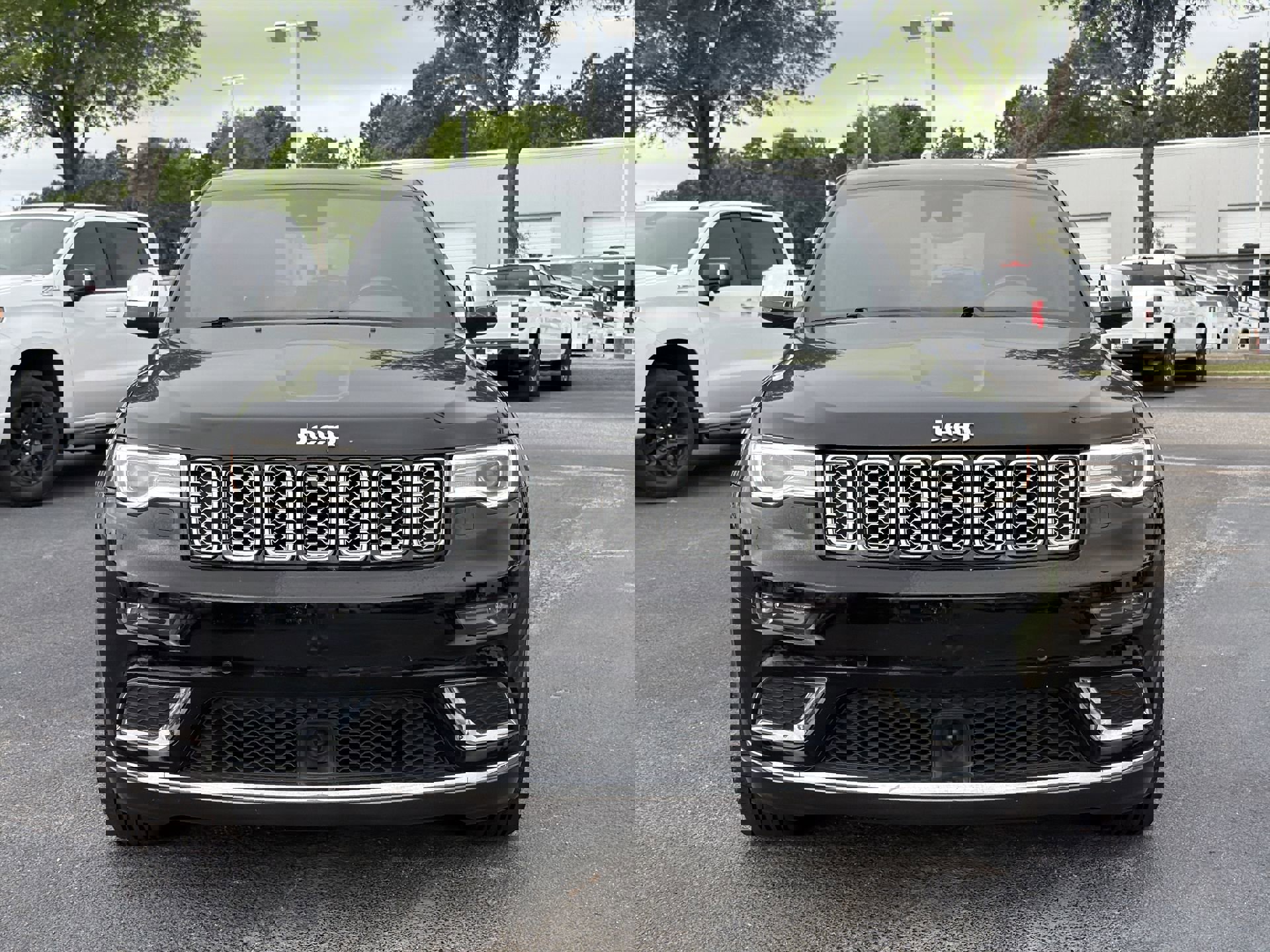 2020 Jeep Grand Cherokee Summit photo 2