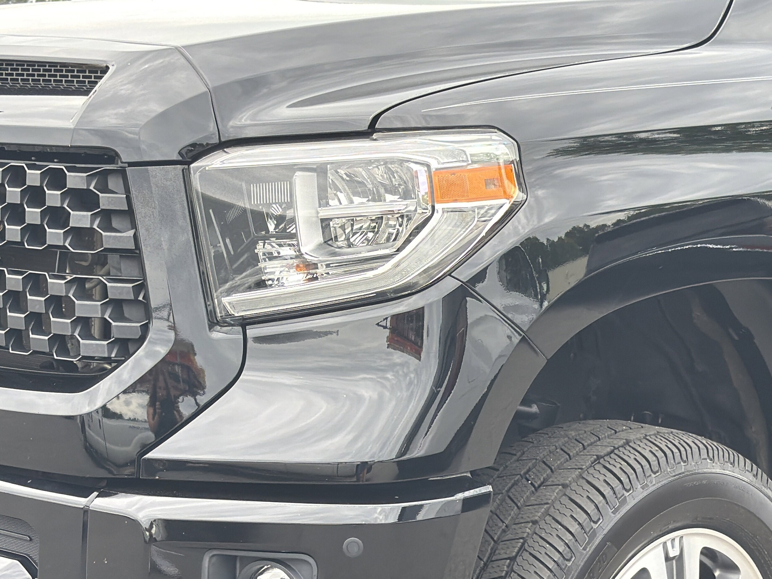 2020 Toyota Tundra 2WD Platinum photo 6