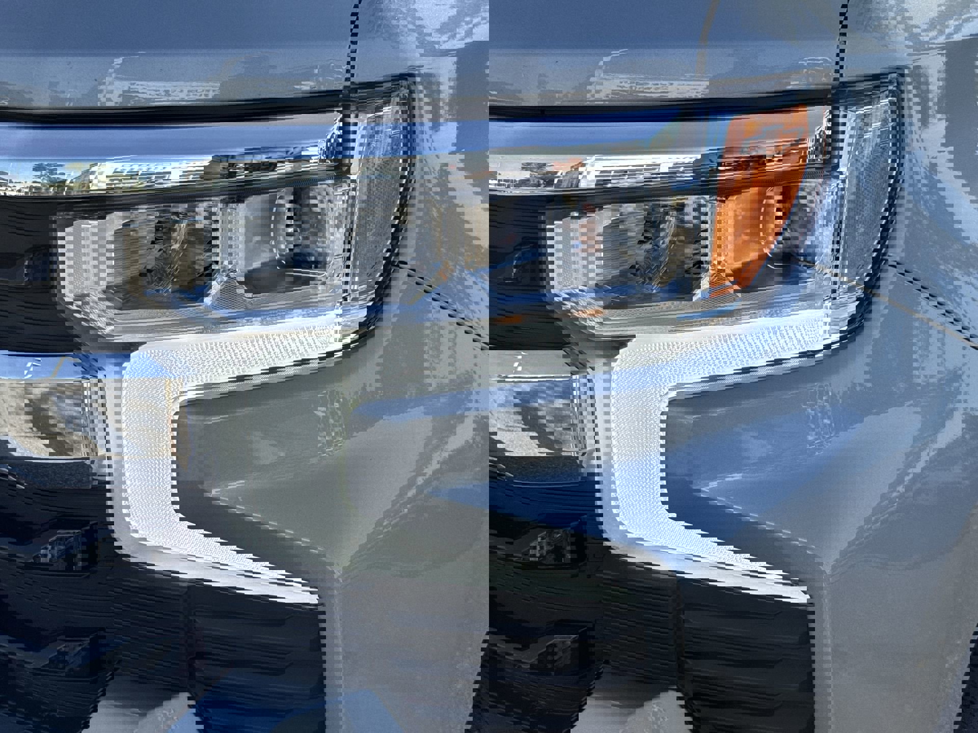 2025 Chevrolet Silverado 1500 LT photo 4