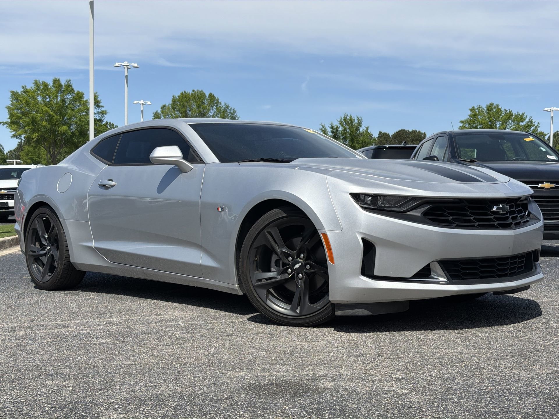 2019 Chevrolet Camaro 1LT photo 2