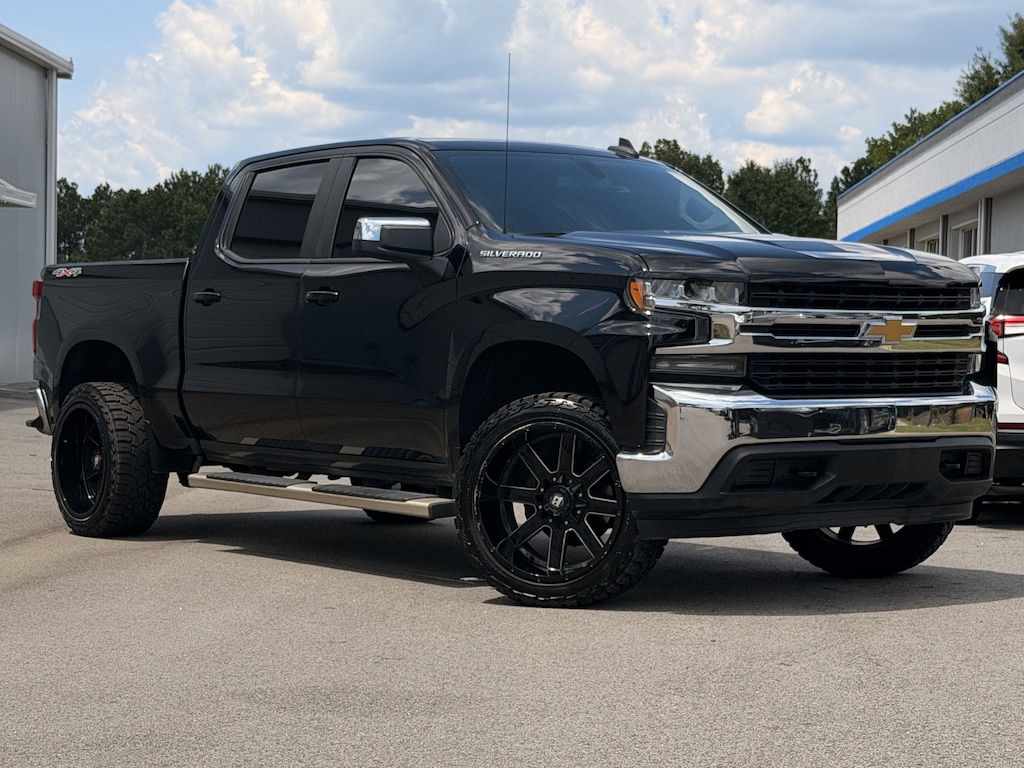 Used 2020 Chevrolet Silverado 1500 LT Pickup