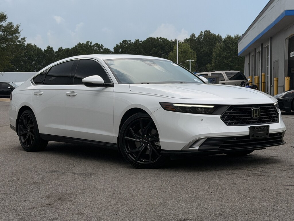 Used 2025 Honda Accord Hybrid Touring Sedan