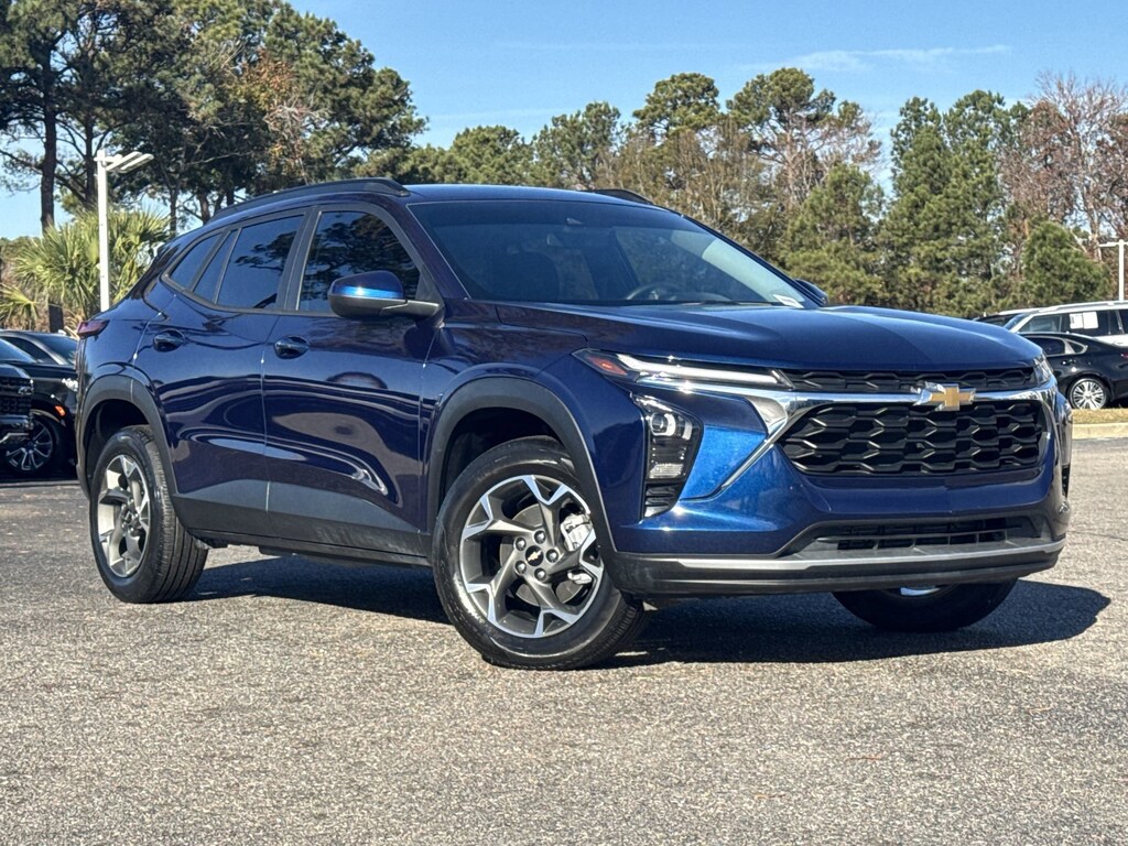 Used 2024 Chevrolet Trax LT SUV