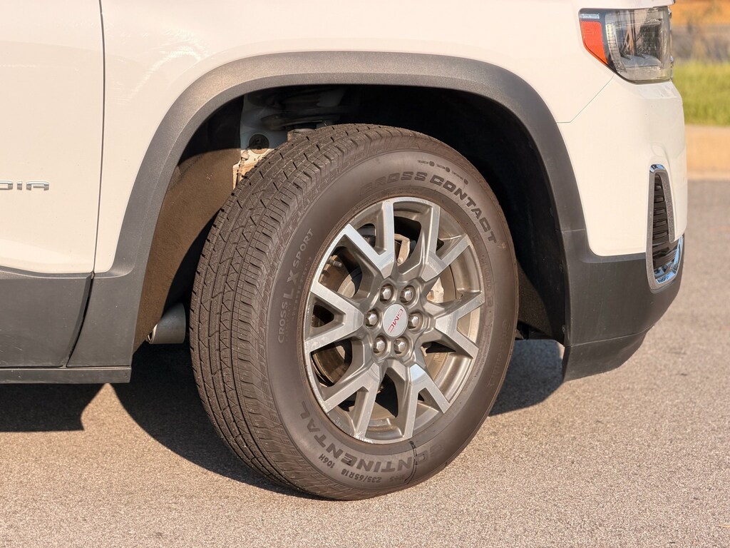Used 2023 GMC Acadia SLE SUV