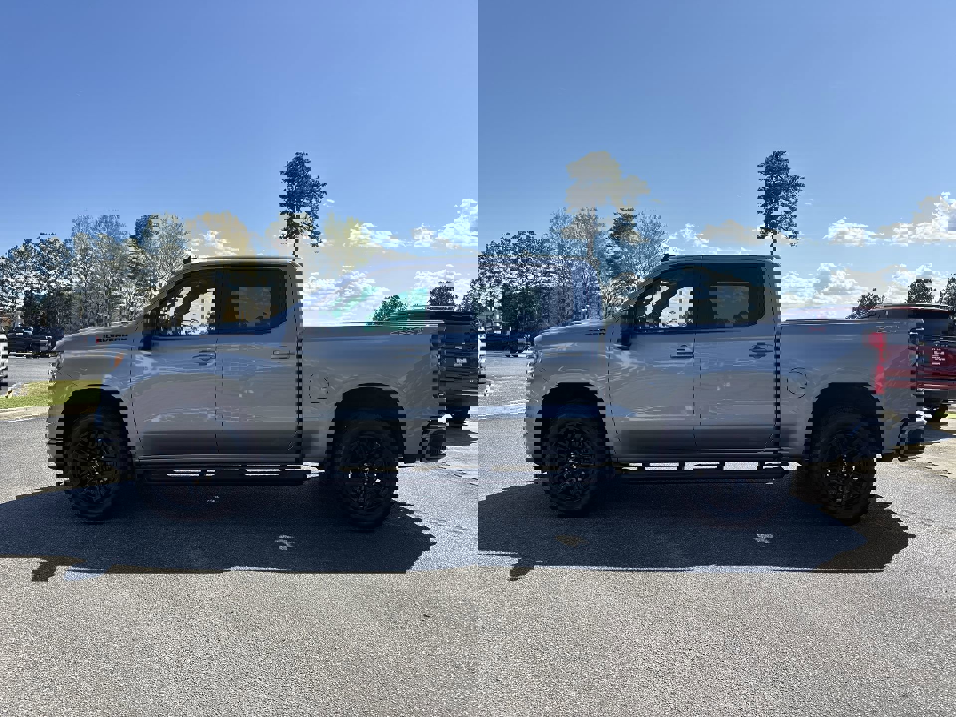 2023 Chevrolet Silverado 1500 RST photo 5