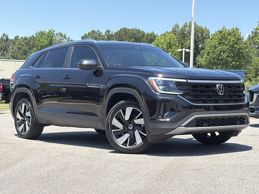Used 2024 Volkswagen Atlas Cross Sport 2.0T SE w/Technology SUV