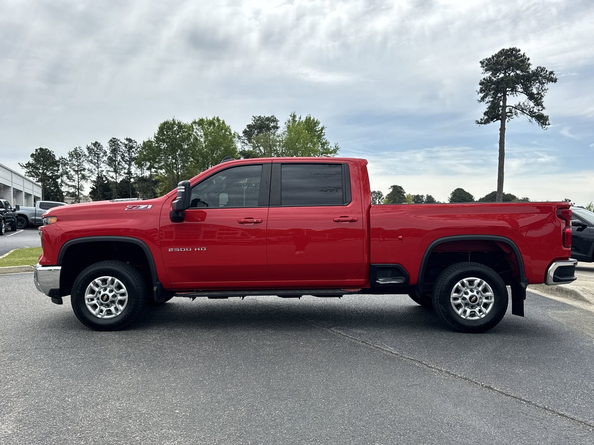 2024 Chevrolet Silverado 2500HD LT photo 5