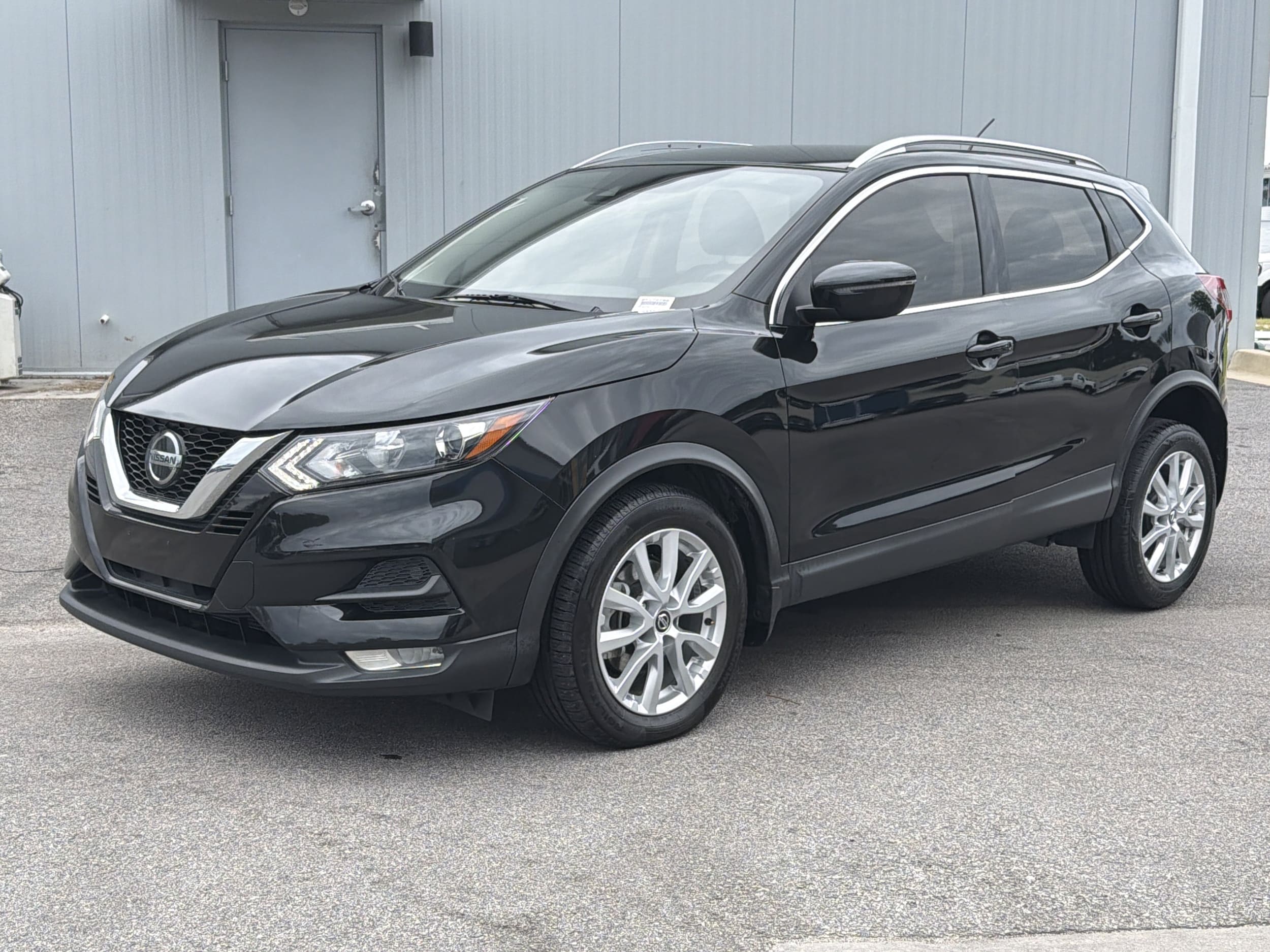 2021 Nissan Rogue Sport SV photo 4