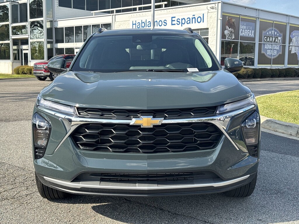 Used 2025 Chevrolet Trax LT SUV