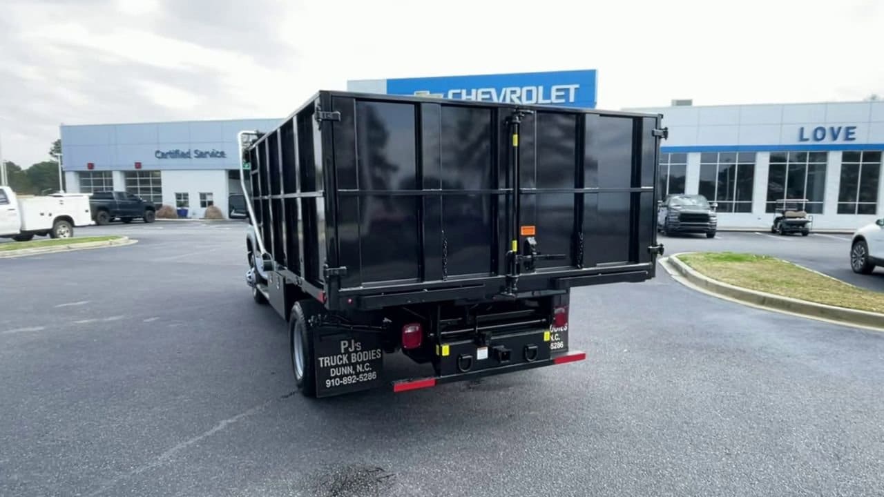 2022 Chevrolet Silverado 3500HD CC Work Truck photo 6