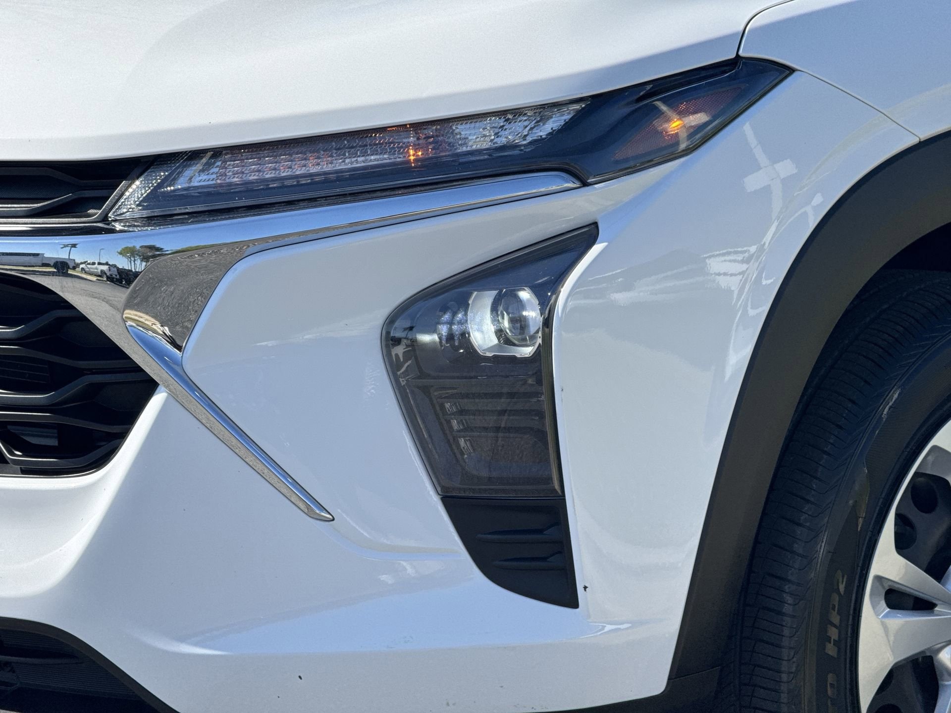 2024 Chevrolet Trax LS photo 4