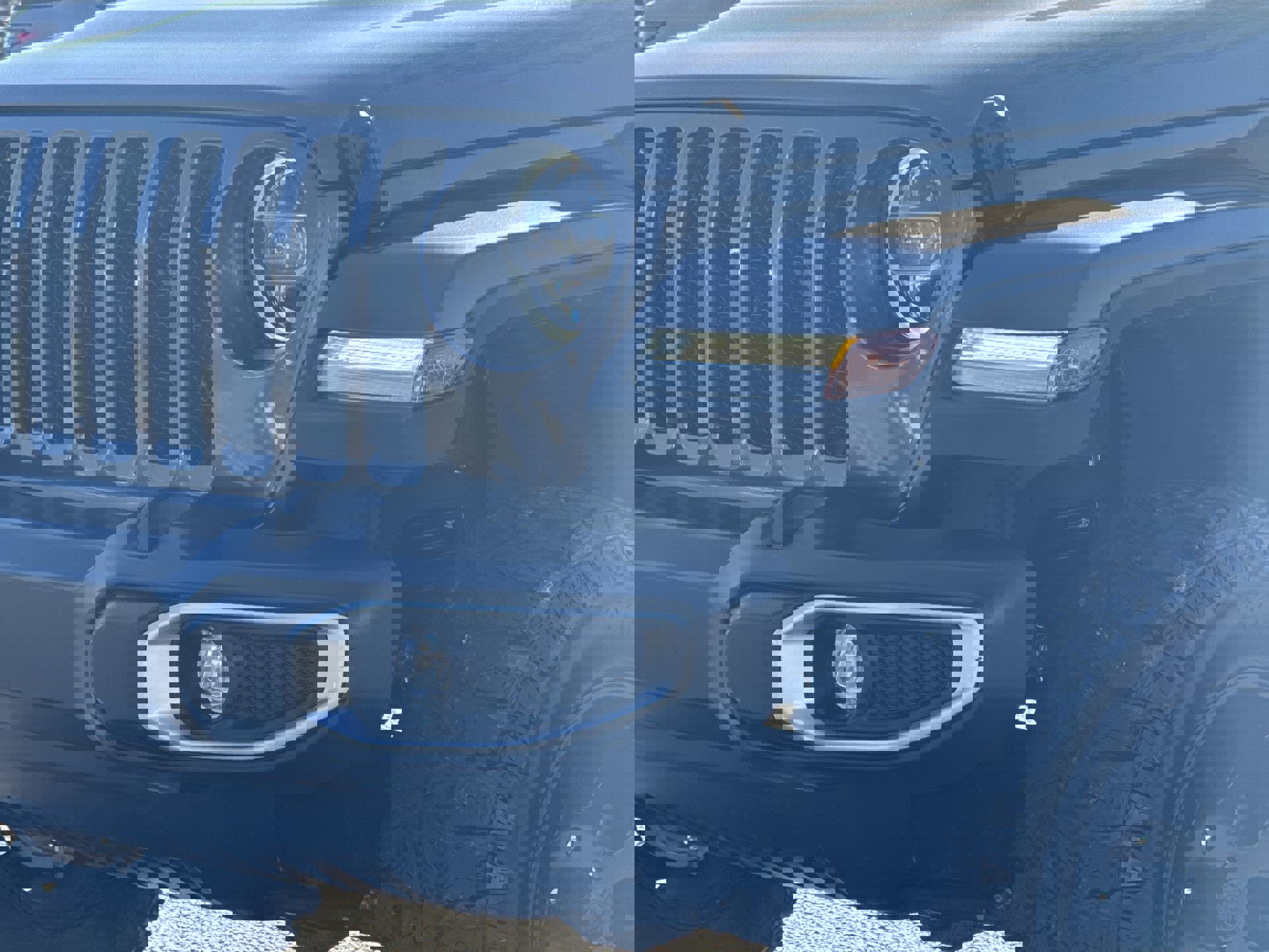 2022 Jeep Gladiator Sport S photo 3