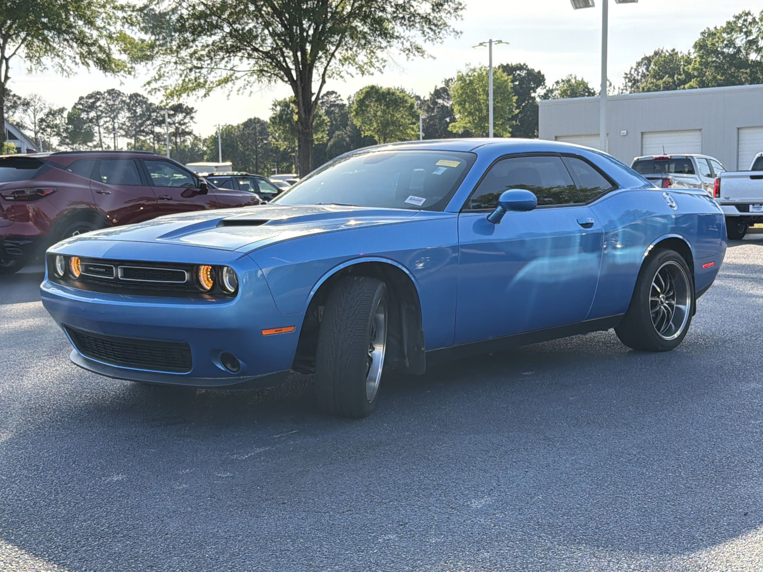 2019 Dodge Challenger SXT photo 6