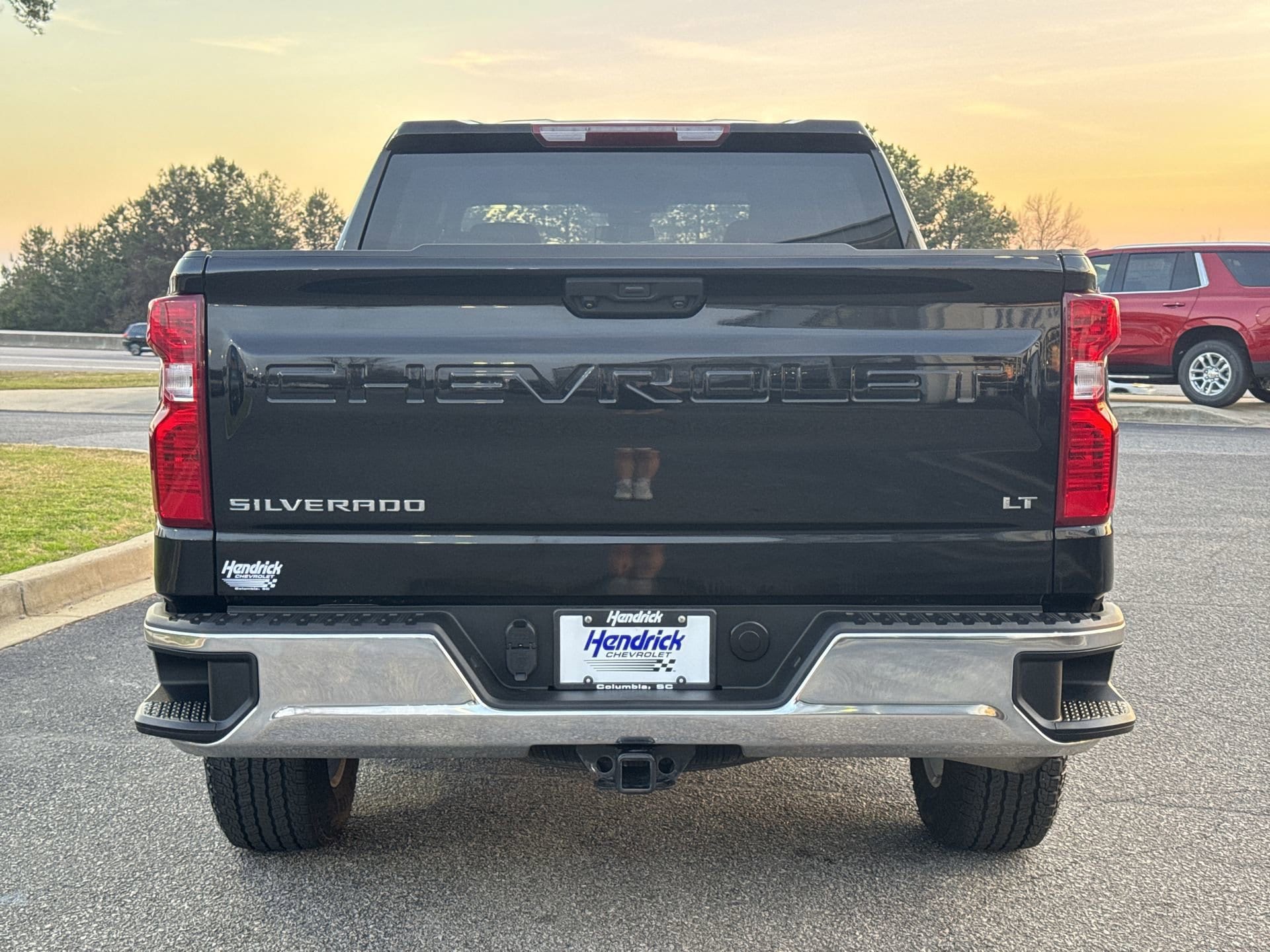 2023 Chevrolet Silverado 1500 LT photo 3
