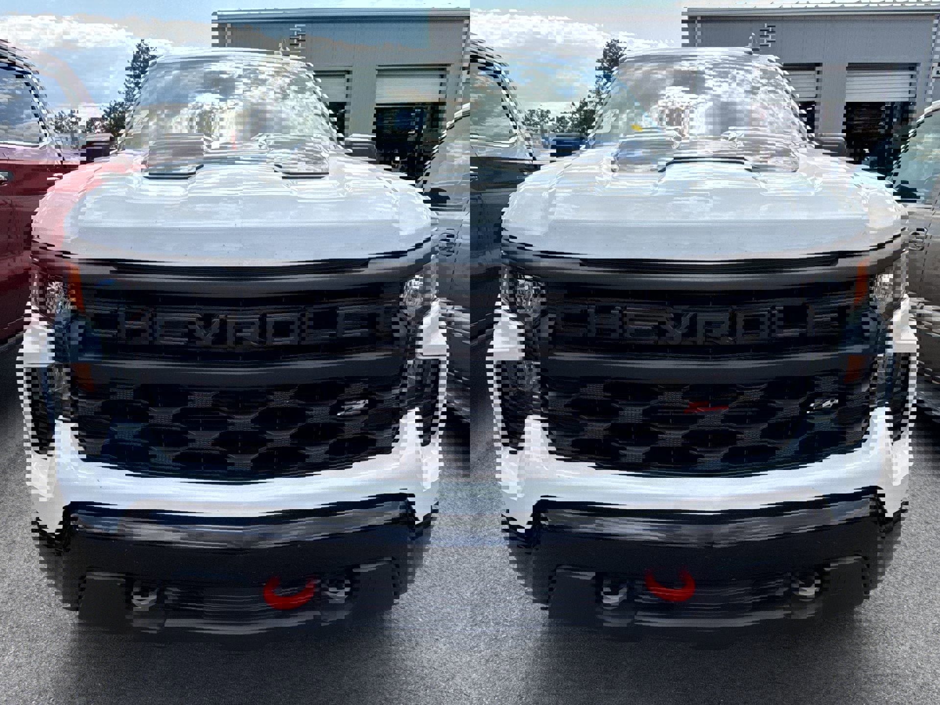 2023 Chevrolet Silverado 1500 Custom Trail Boss photo 2