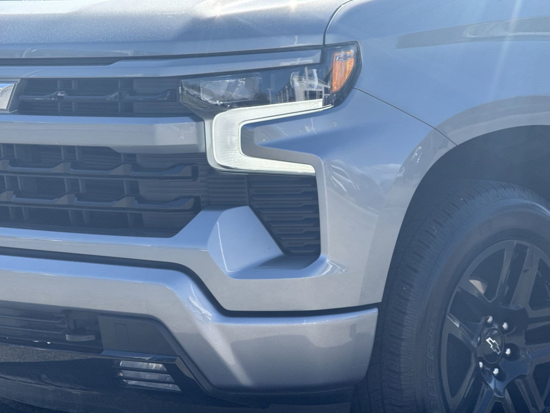 2023 Chevrolet Silverado 1500 RST photo 4