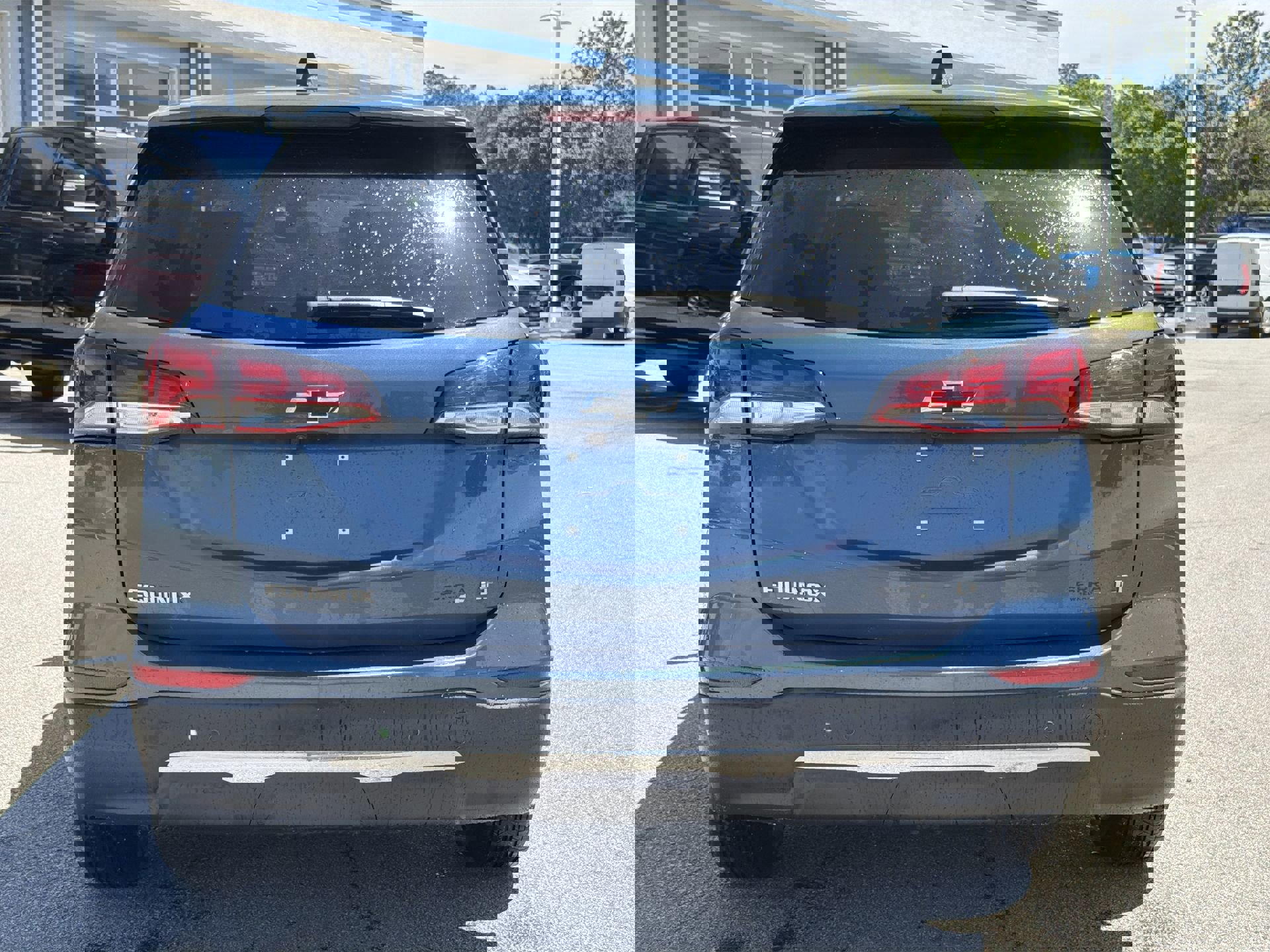 2024 Chevrolet Equinox LT photo 3