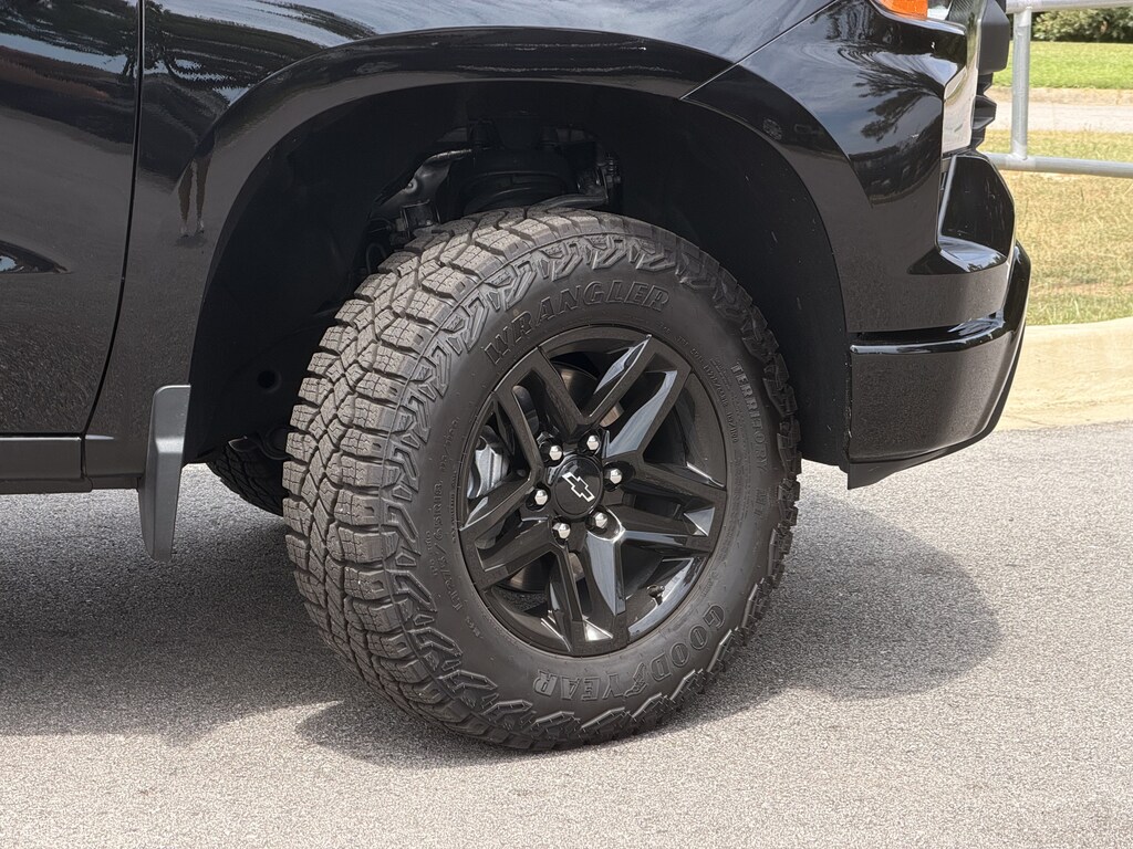 Used 2026 Chevrolet Silverado 1500 Custom Trail Boss Pickup