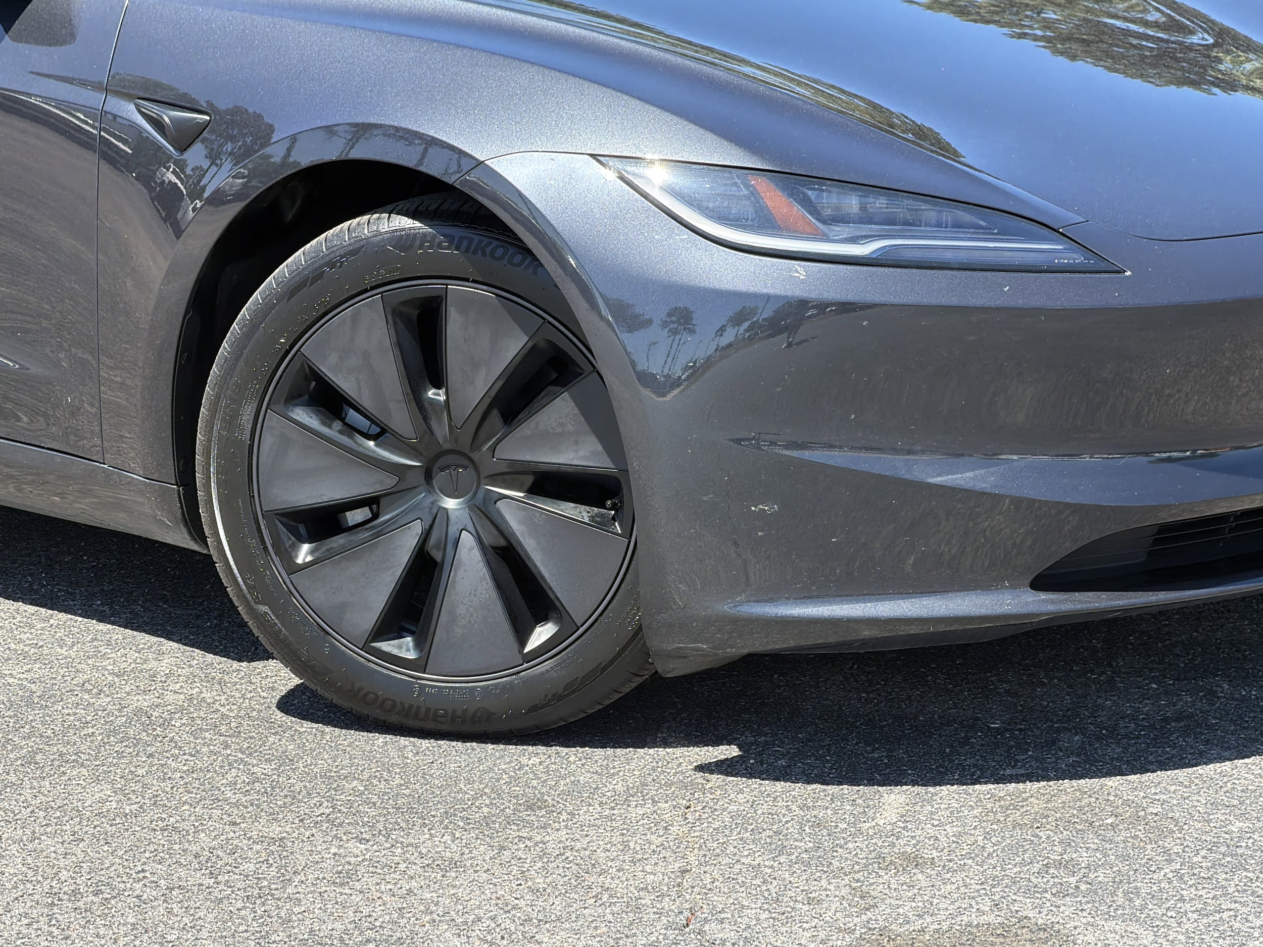 2025 Tesla Model 3 Long Range photo 4