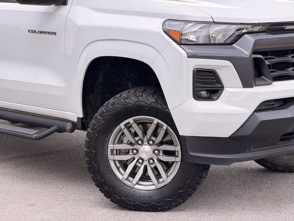 Used 2023 Chevrolet Colorado 2WD LT Pickup
