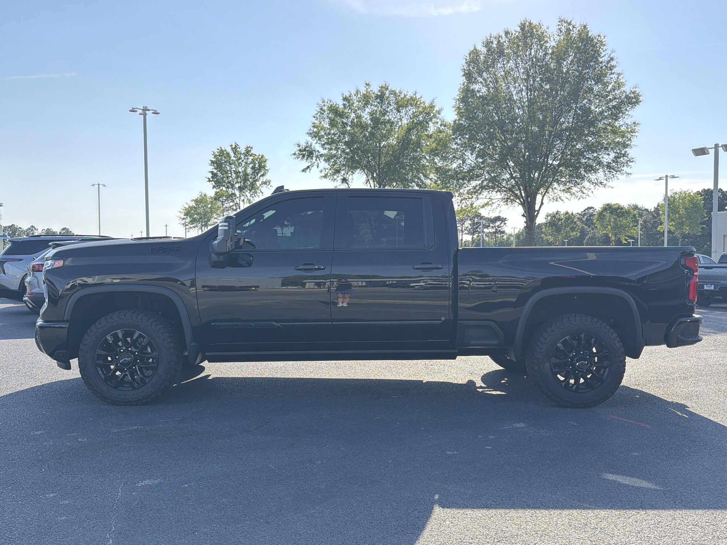 2025 Chevrolet Silverado 2500HD High Country photo 3