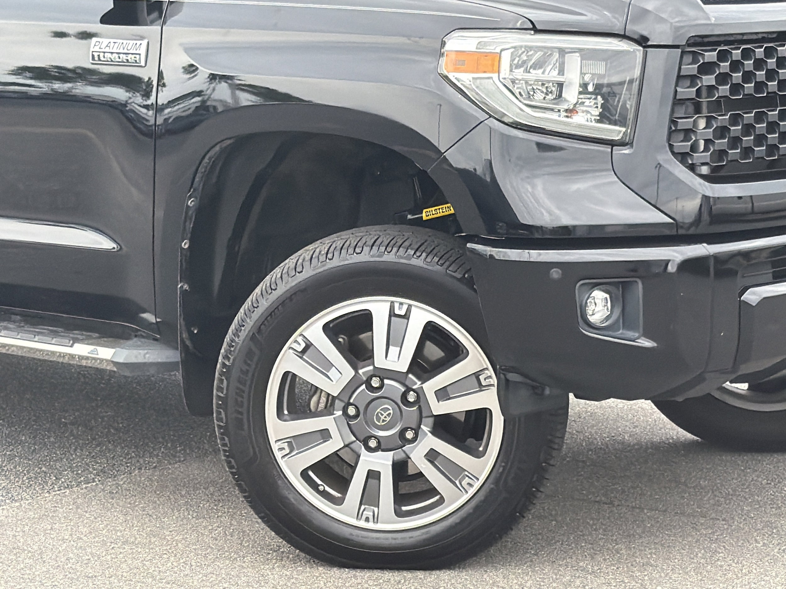 2020 Toyota Tundra 2WD Platinum photo 2