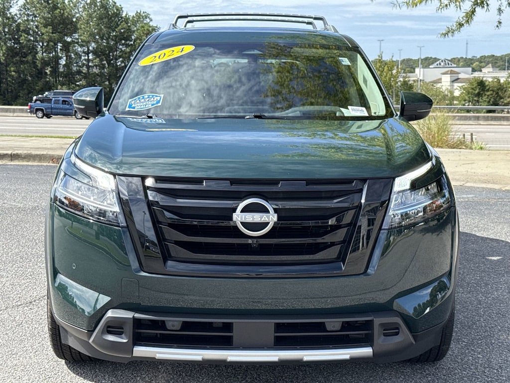 Used 2024 Nissan Pathfinder Platinum SUV