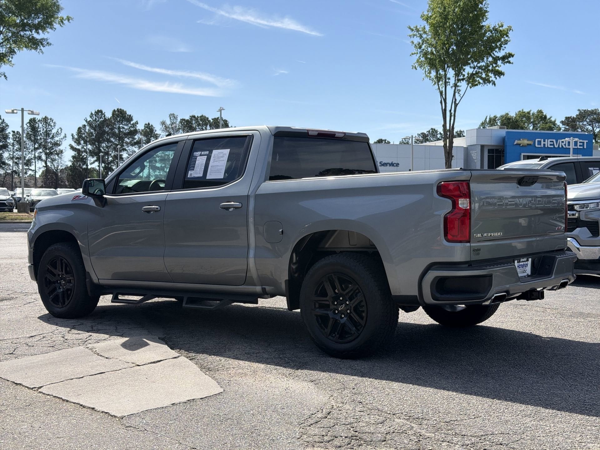 2023 Chevrolet Silverado 1500 RST photo 6
