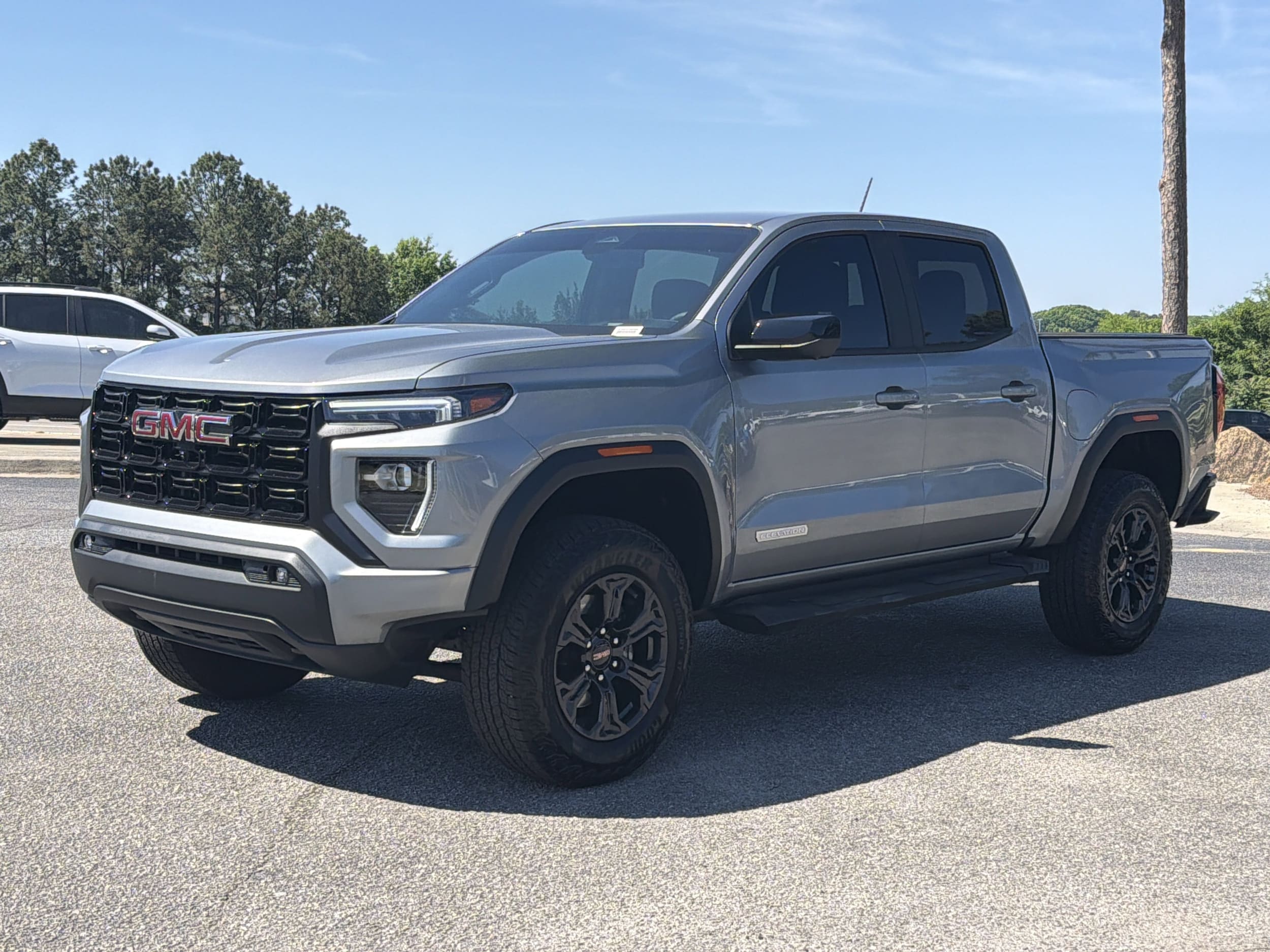 2024 GMC Canyon 2WD Elevation photo 3