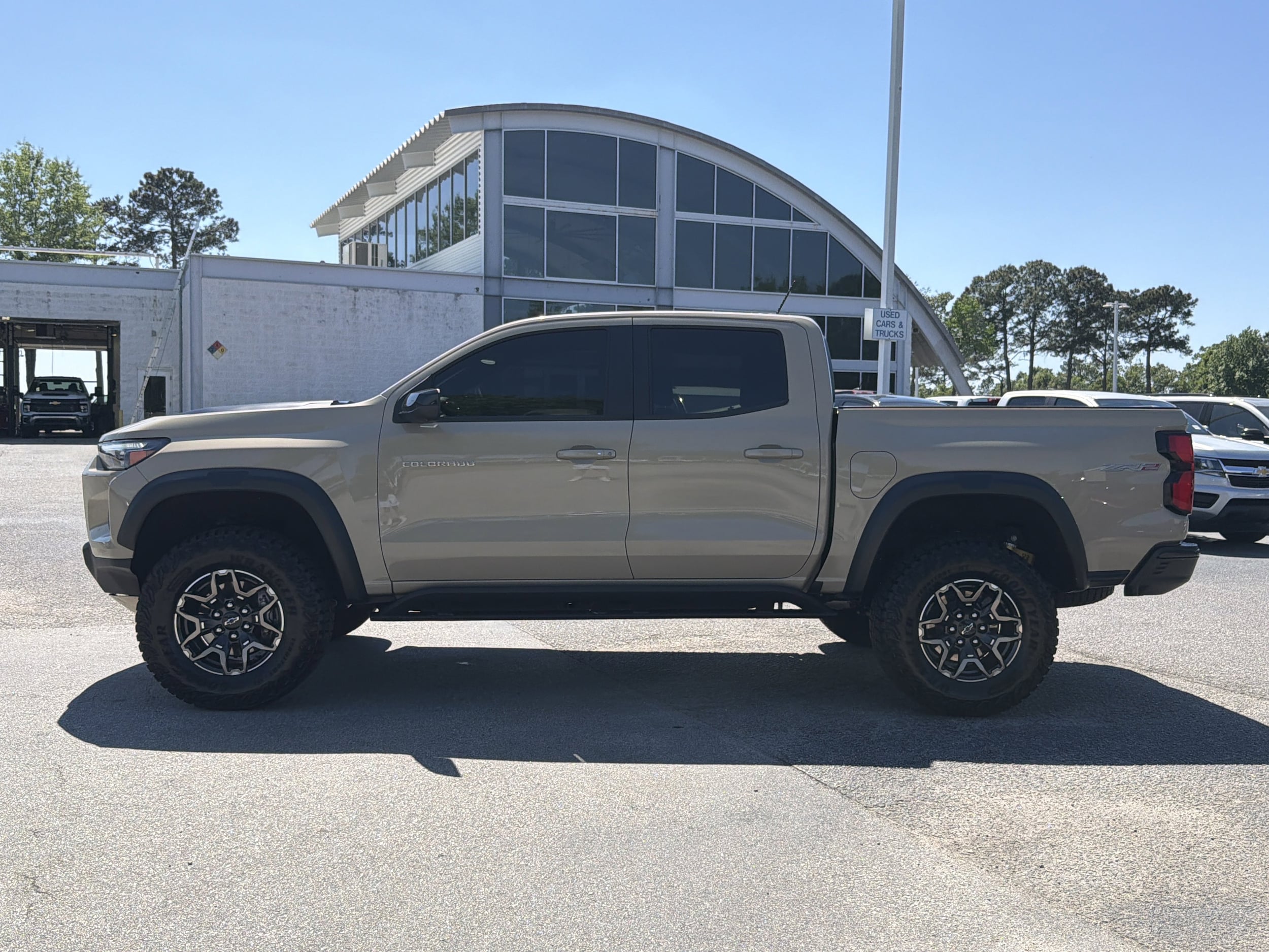 2024 Chevrolet Colorado 4WD ZR2 photo 3