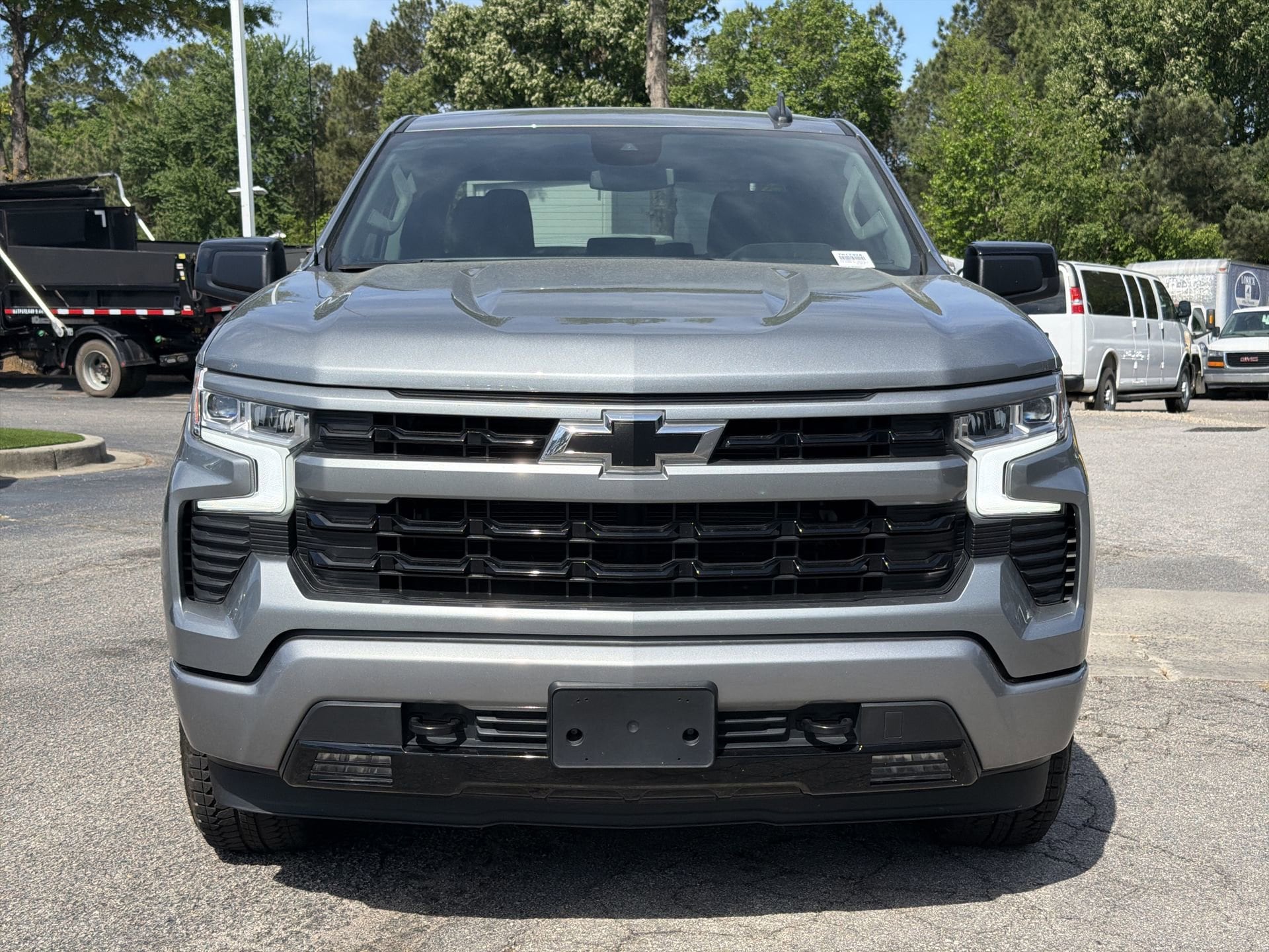 2023 Chevrolet Silverado 1500 RST photo 2