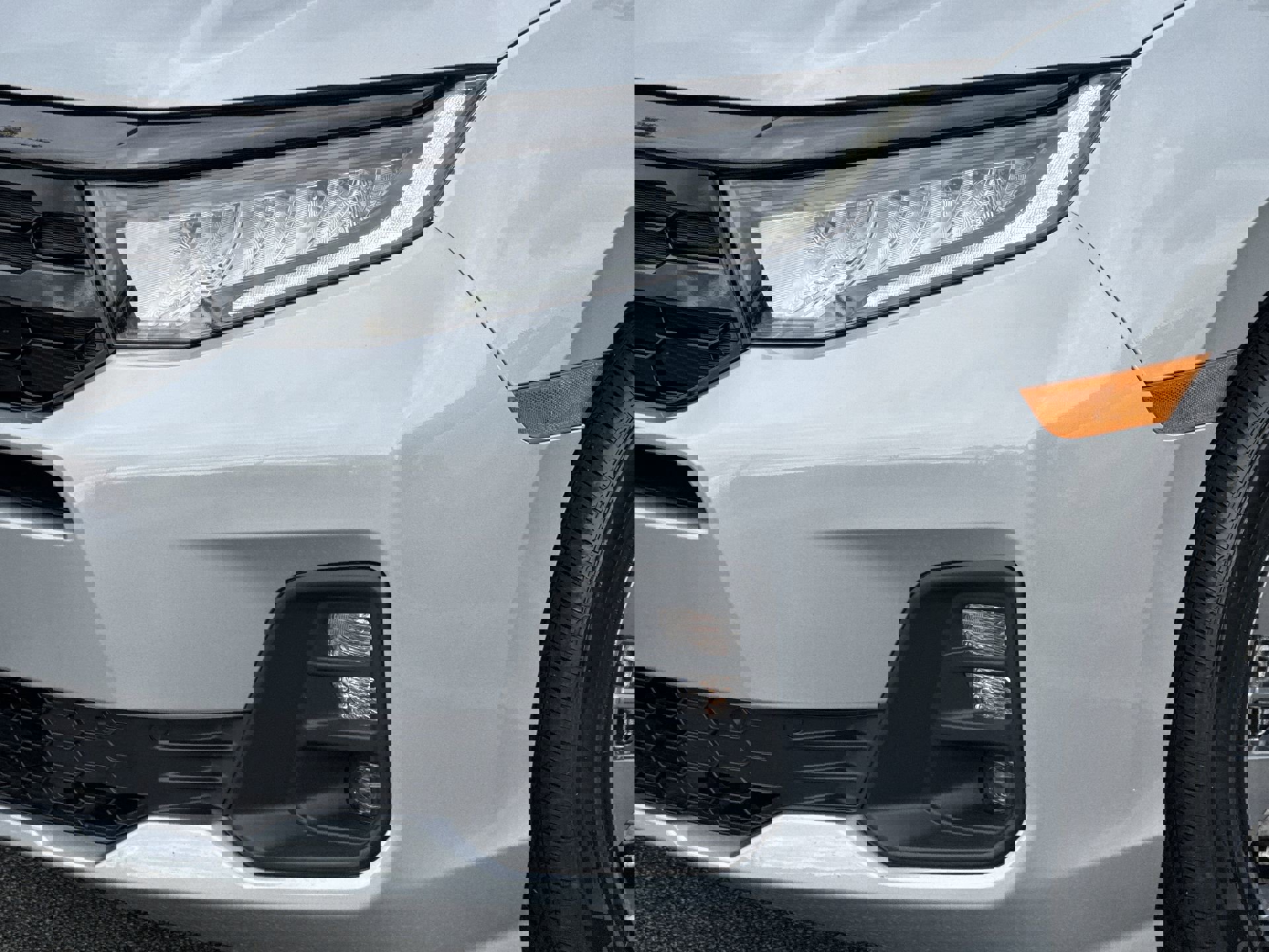 2025 Honda Odyssey Touring photo 4