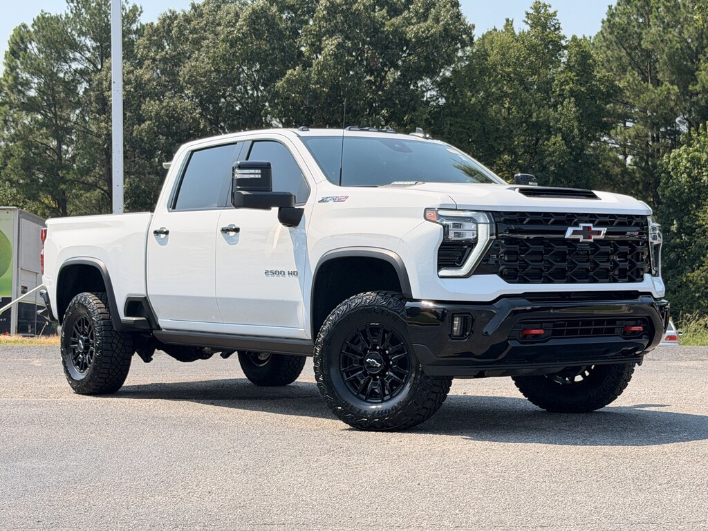 Used 2025 Chevrolet Silverado 2500HD ZR2 Pickup
