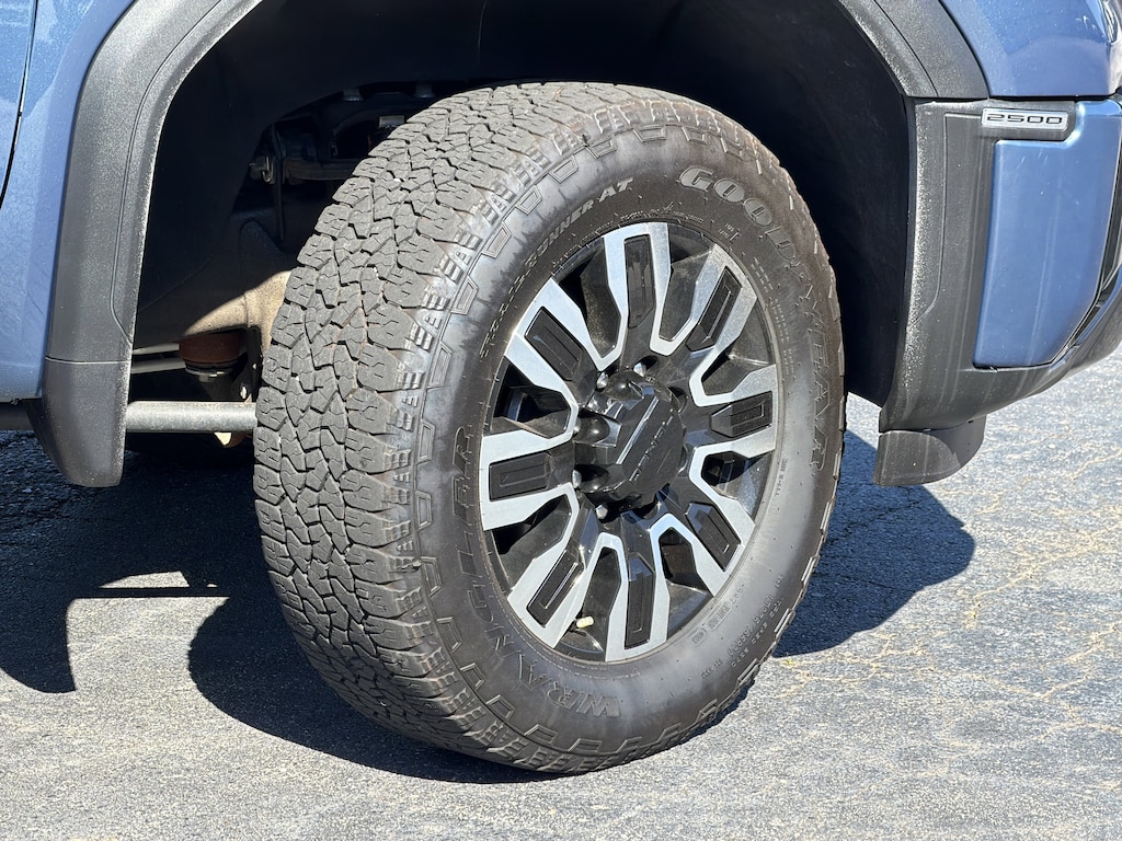 Used 2024 GMC Sierra 2500HD Denali Ultimate Pickup