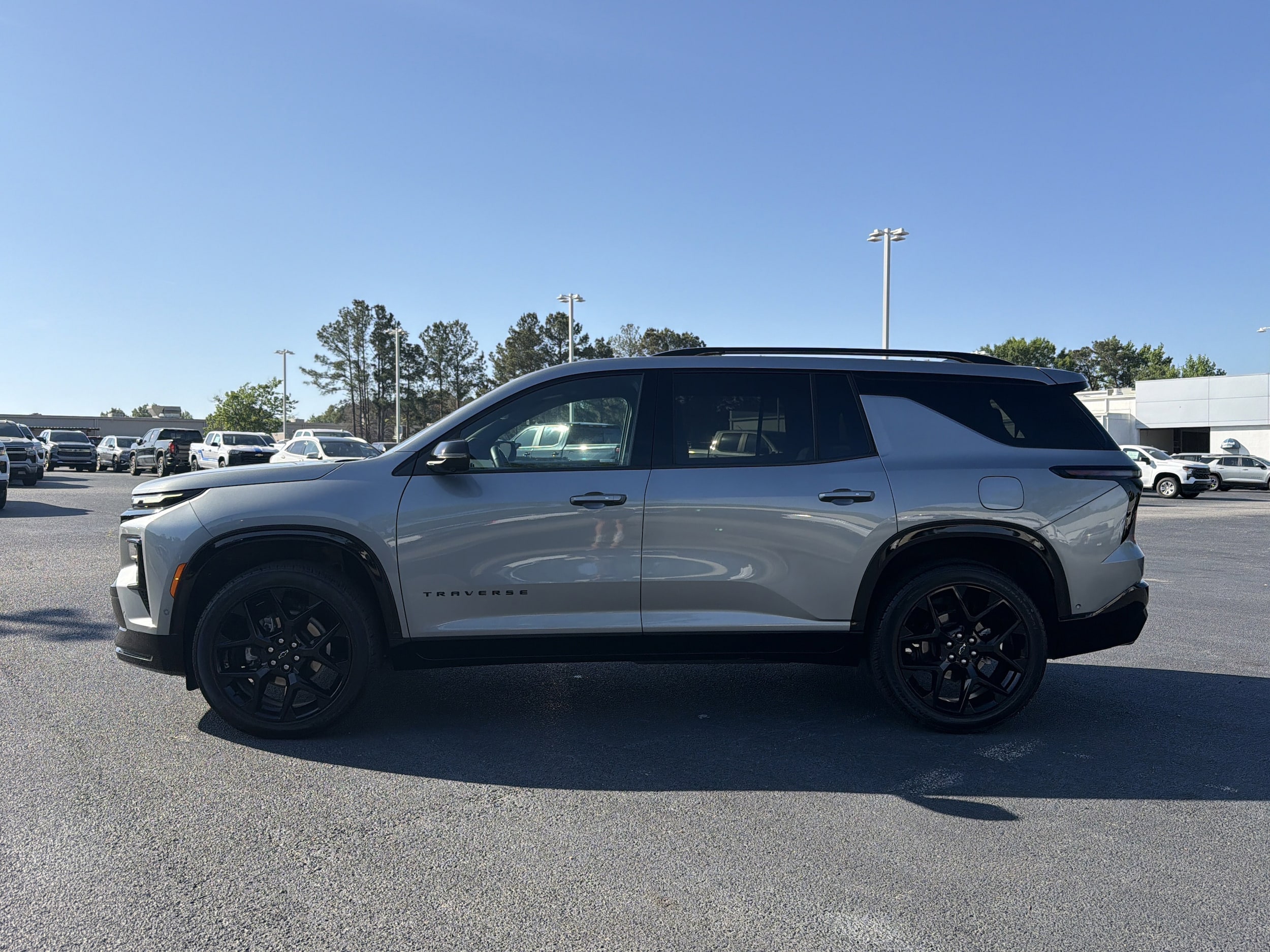 2024 Chevrolet Traverse AWD RS photo 3