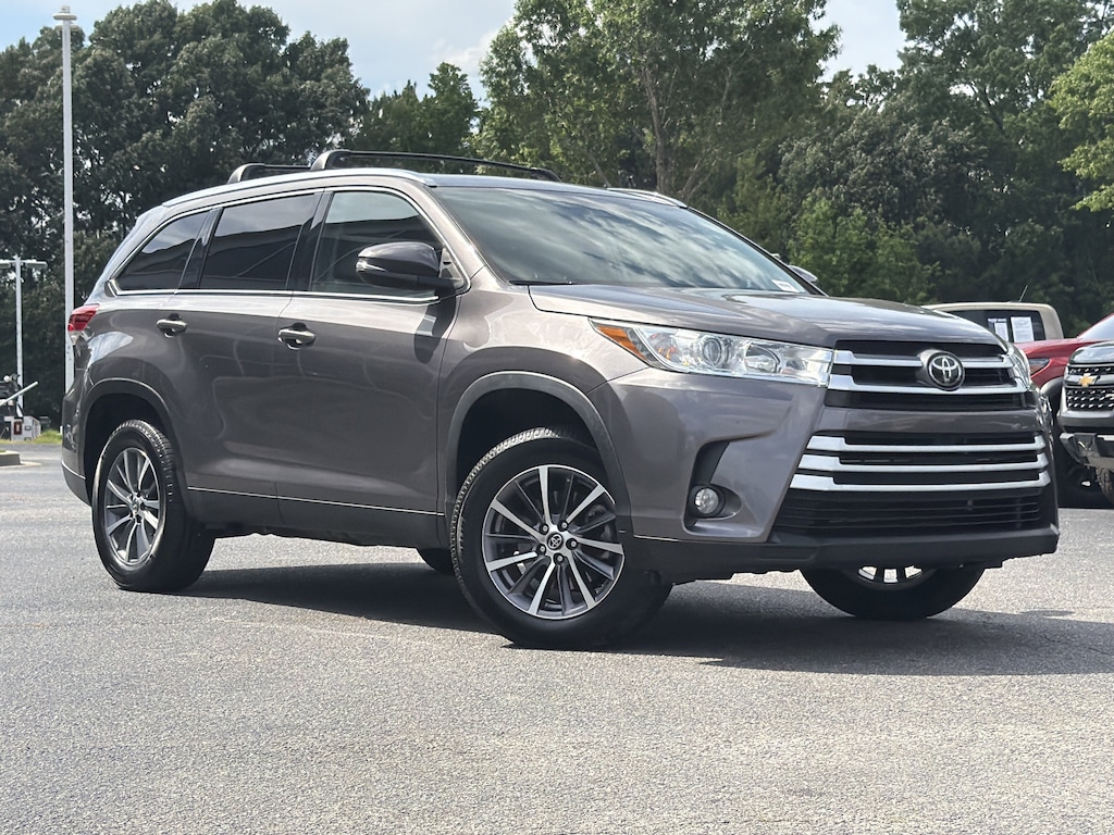 Used 2019 Toyota Highlander XLE SUV