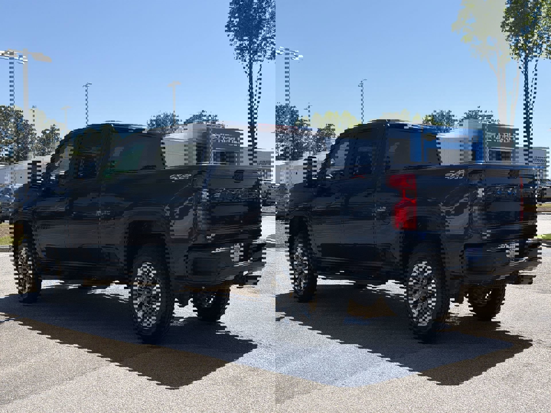 2022 Chevrolet Silverado 2500HD Custom photo 6