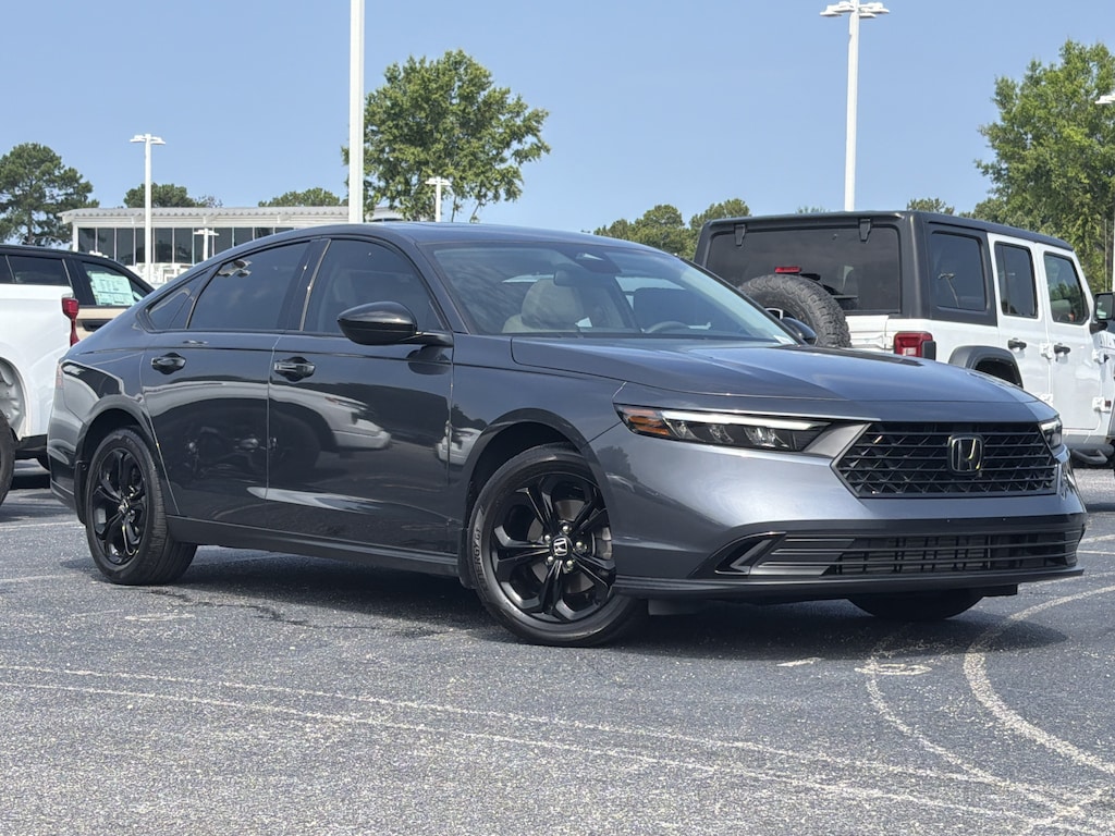 Used 2025 Honda Accord SE Sedan