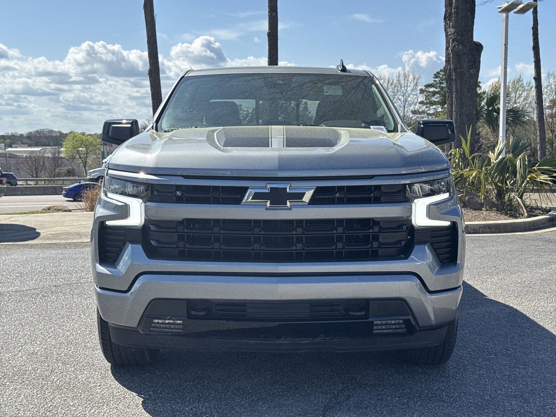 2023 Chevrolet Silverado 1500 RST photo 2