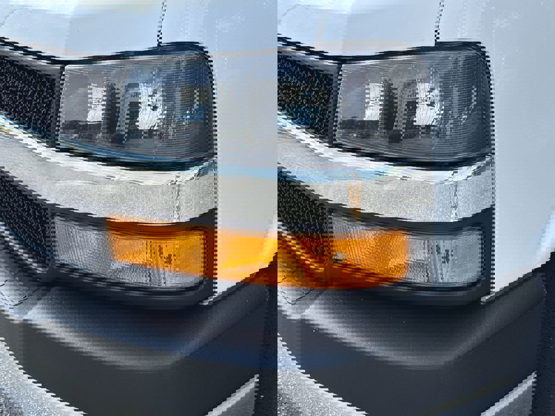 2023 Chevrolet Express Cargo Van photo 4