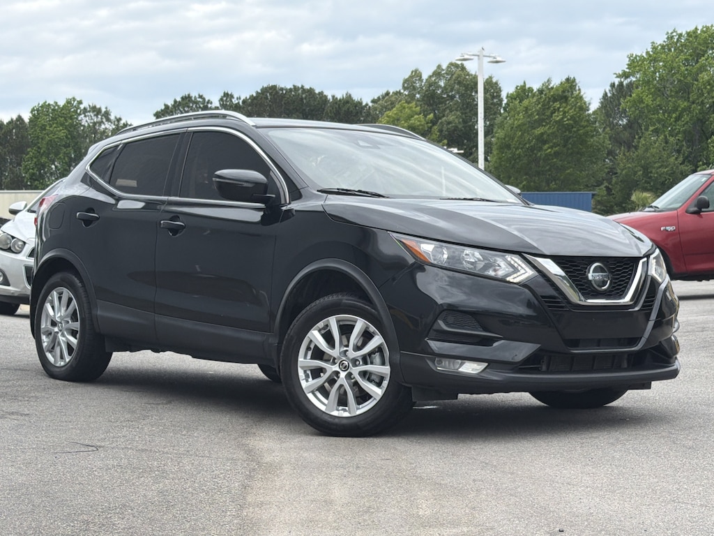 Used 2021 Nissan Rogue Sport SV SUV