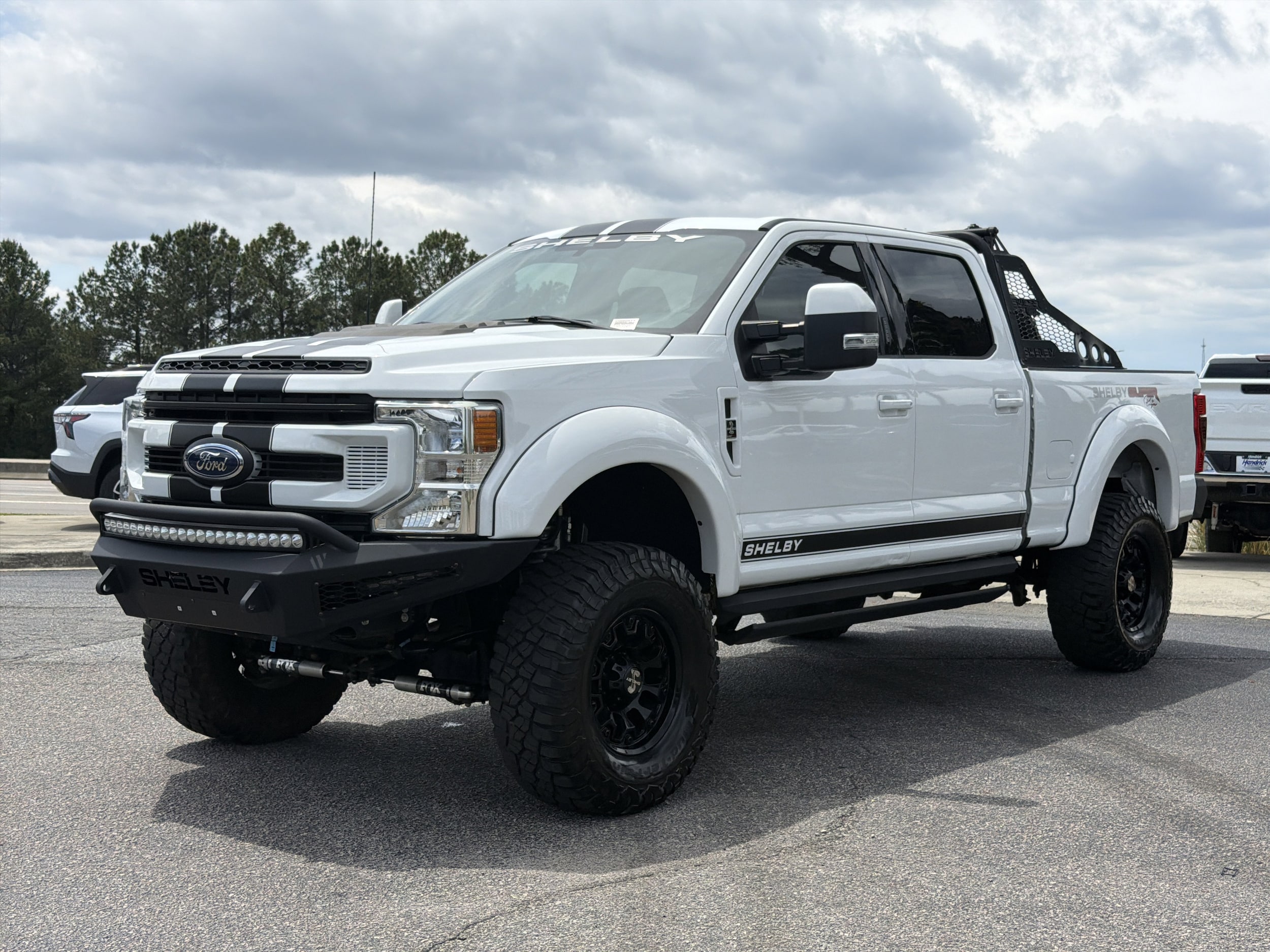 2022 Ford Super Duty F-250 SRW LARIAT photo 5